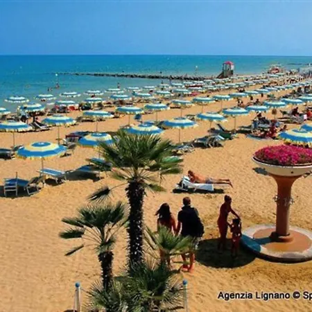 Lignano Exclusive With Pool